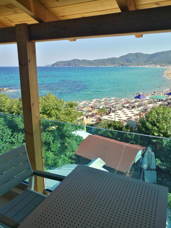 Athos Veranda Sarti Exterior photo